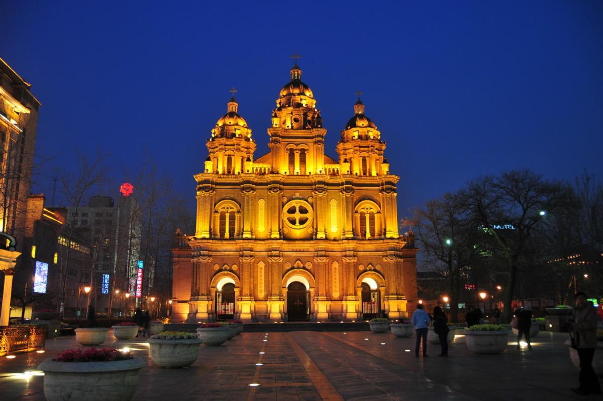 East Sacred Hotel--Very Near Beijing Tiananmen Square ,The Forbidden City,The Temple Of Heaven ,3 Minutes' Walk To Wangfujing Subway ,Located In The Center Of Beijing, Many Shopping Malls Around,Newly Renovated Hotel-Able To Receive Foreign Guests Exterior photo The Cathedral of the Immaculate Conception in Xi'an